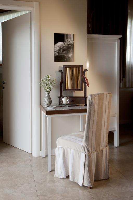 Massoni Bed And Breakfast Peschiera del Garda Luaran gambar